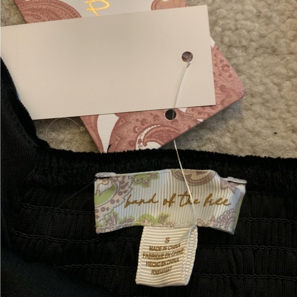 NWT Band of the Free Black Velvet Holiday Peplum Crop Blouse Top Women Small - Picture 4 of 7